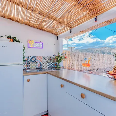Casa De La Montana - Nispero With Shared Roofterrace Lejlighed *