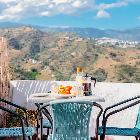 Casa De La Montana - Nispero With Shared Roofterrace