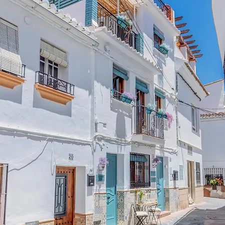 Casa De La Montana - Nispero With Shared Roofterrace *